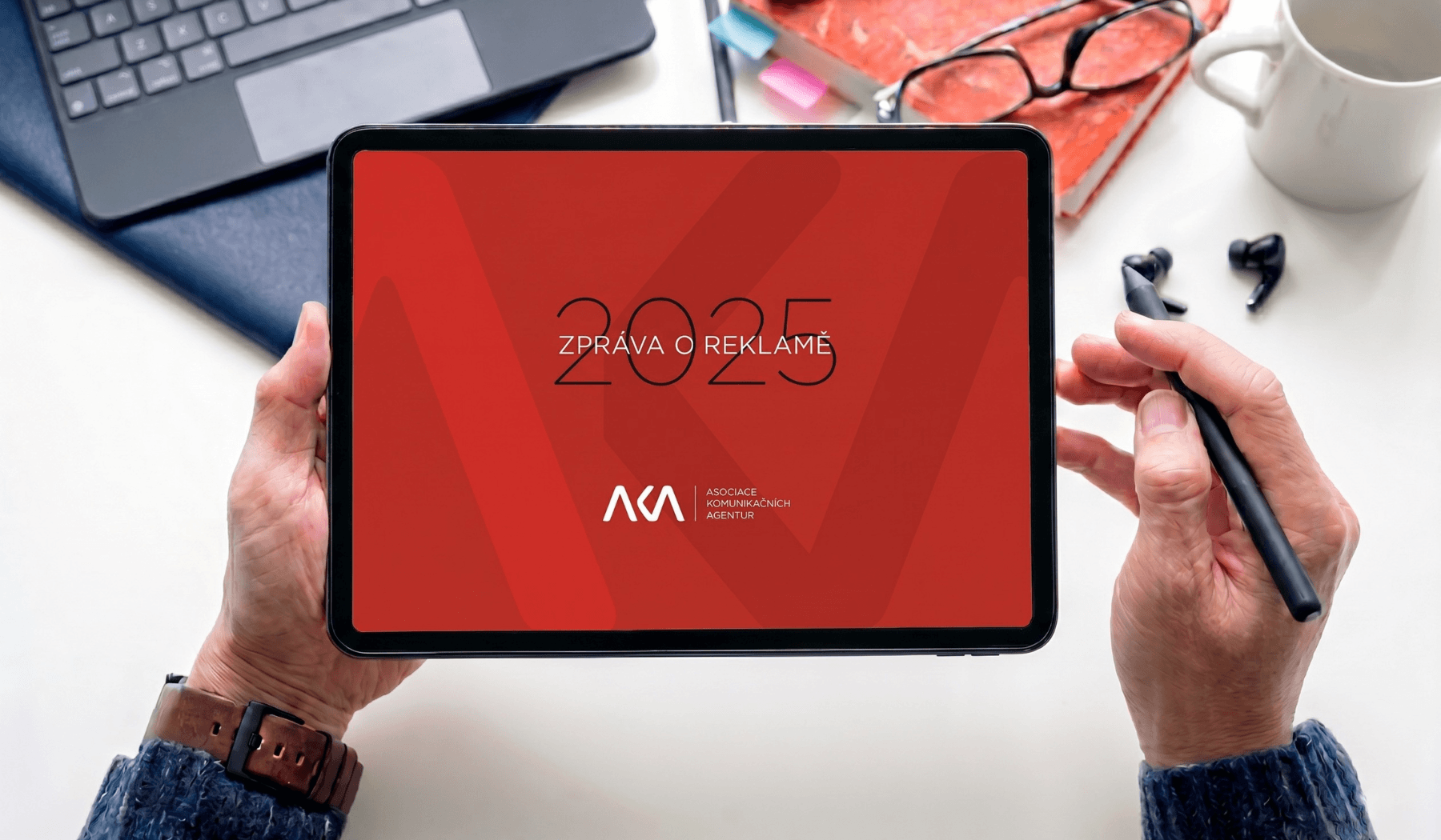 AKA vydává Zprávu o reklamě 2025: český trh marketingové komunikace vzrostl téměř o 10 procent